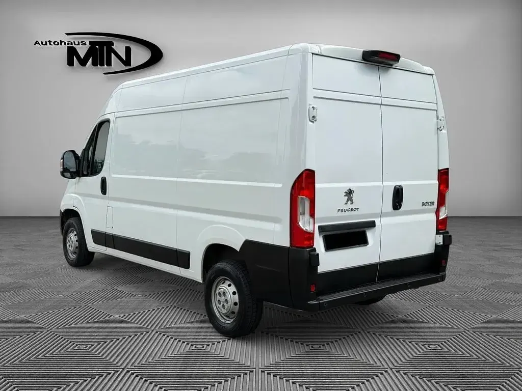 Gebraucht Peugeot Boxer 131 PS (96 kW) 2019 Weiß Van