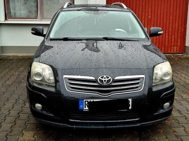 Gebraucht Toyota Avensis Travel 177 PS (130 kW) 2007 Schwarz Kombi