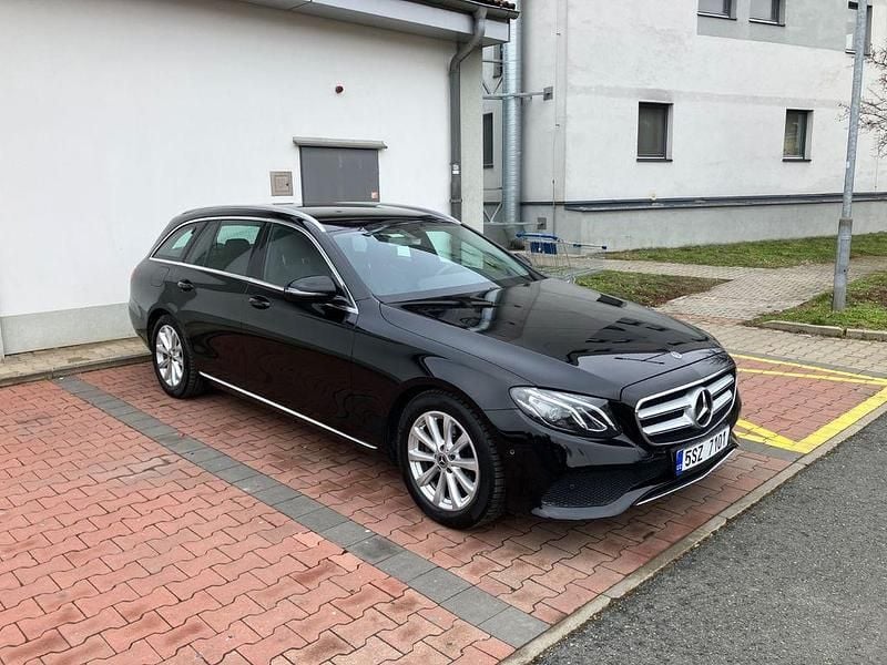 Gebraucht Mercedes 220 194 PS (142 kW) 2018 Schwarz Limousine