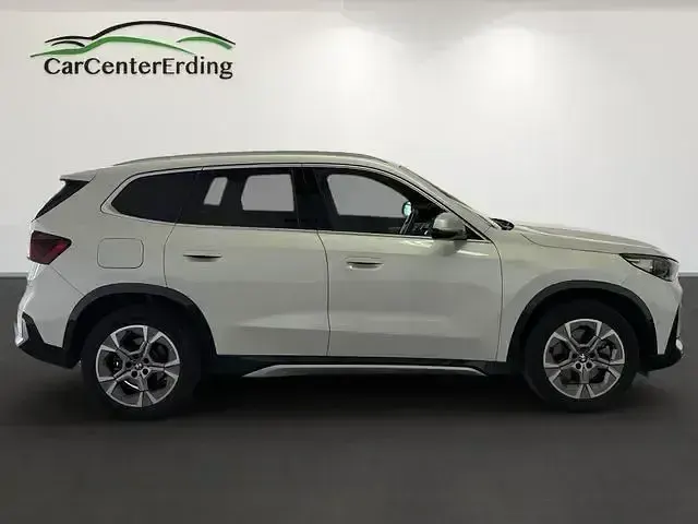 Gebraucht BMW X1 Sport Line 218 PS (160 kW) 2022 Weiß SUV