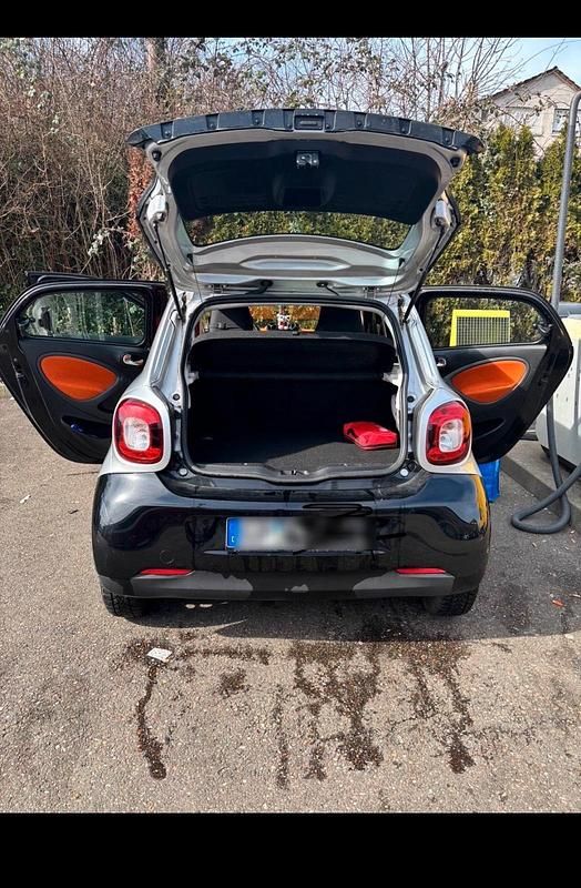 Schwarz Gebraucht 2015 Smart ForFour Kleinwagen | 6.900 € (Fairer Preis) - Bild 1/4