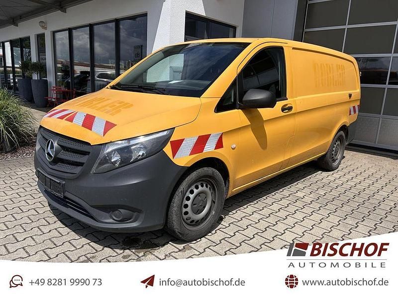 Gelb Gebraucht 2019 Mercedes Vito Van | 8.806 € (Guter Preis) - Bild 1/4