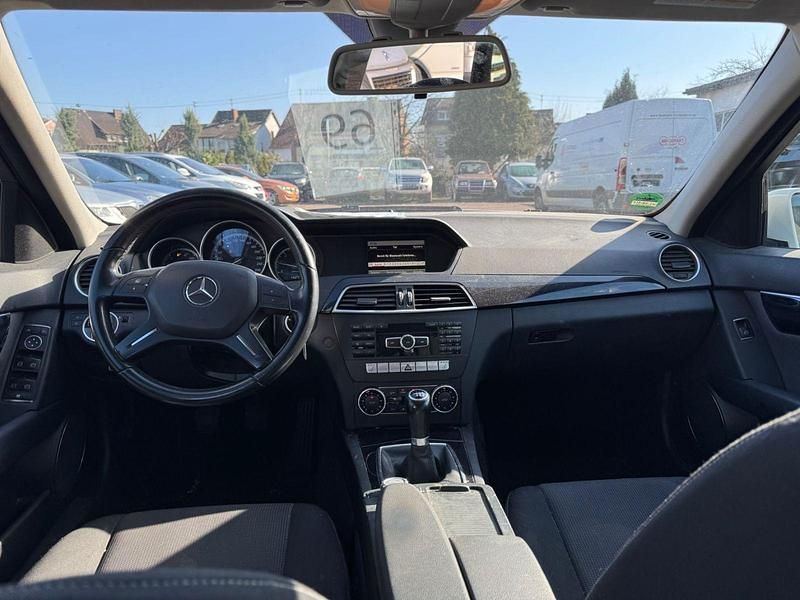 Gebraucht Mercedes C200 136 PS (100 kW) 2012 Schwarz Kombi