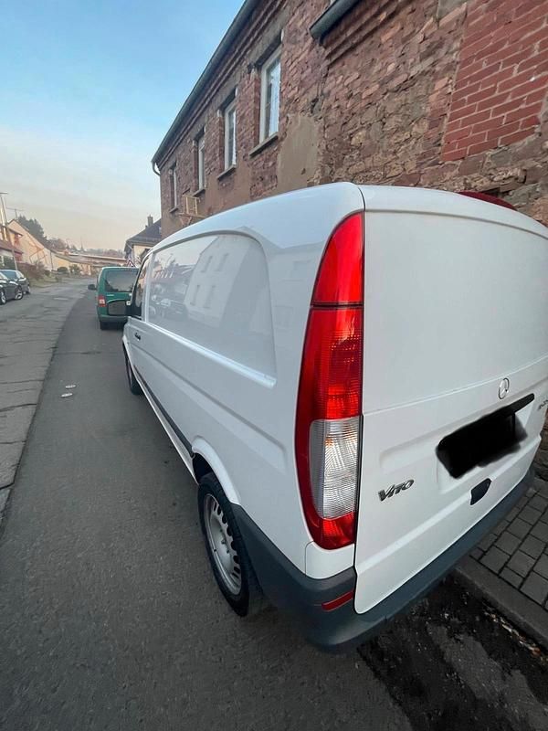 Gebraucht Mercedes Vito 163 PS (119 kW) 2014 Weiß Van