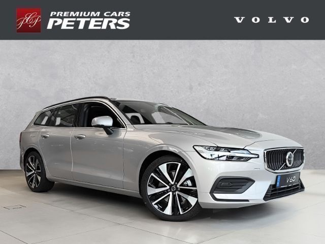 Silber Gebraucht 2023 Volvo V60 Core Kombi | 40.250 € (Fairer Preis) - Bild 1/4
