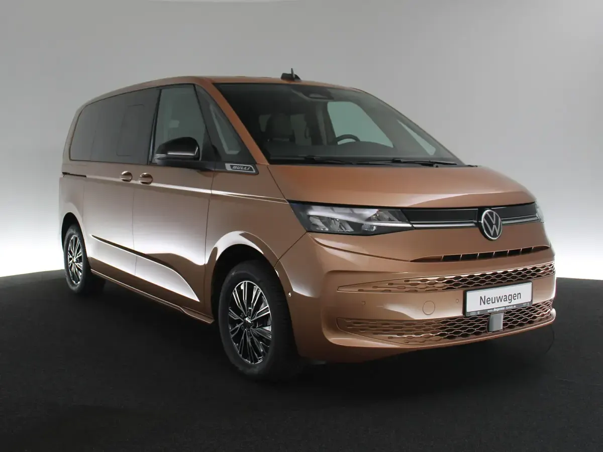 Neu VW Multivan Goal 150 PS (110 kW) 2026 Braun / copper bronze Van / Kleinbus