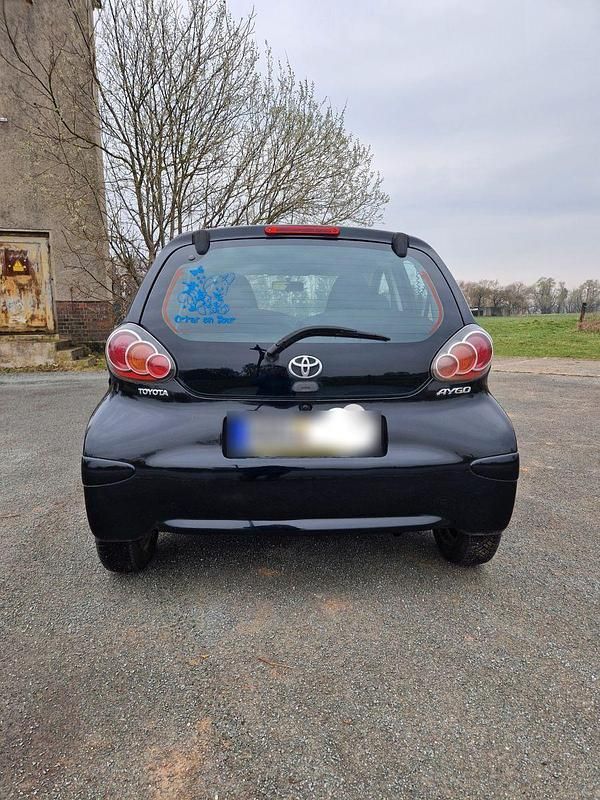 Gebraucht Toyota Aygo 68 PS (50 kW) 2010 Kleinwagen