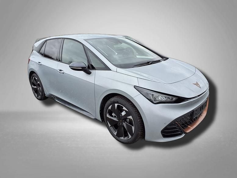 Neu Cupra Born 169 kW (231 PS) 2026 Geyser silver metallic Kleinwagen