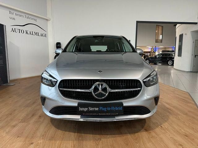 Gebraucht Mercedes E250 Progressive 163 PS (119 kW) 2024 Silber Limousine