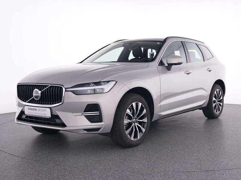 Gebraucht Volvo XC60 197 PS (144 kW) 2023 Silber silver dawn / metallic SUV