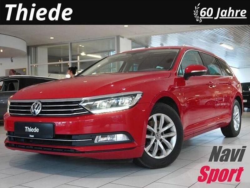 Tornadorot Gebraucht 2018 VW Passat Comfortline Kombi | 12.350 € (Guter Preis) - Bild 1/3
