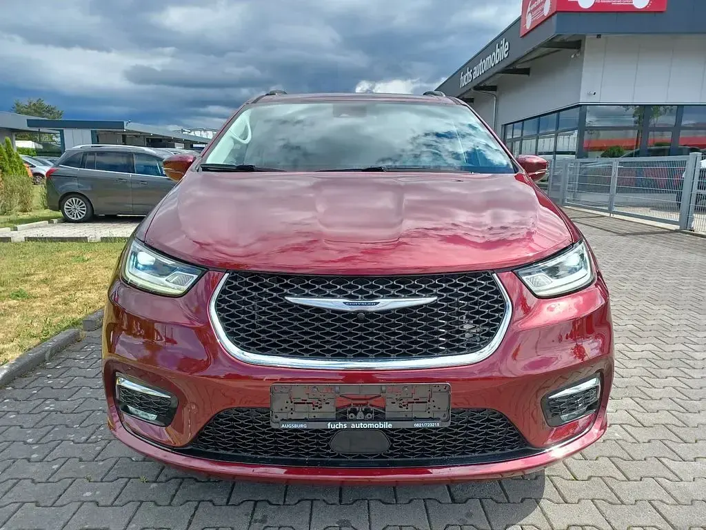Gebraucht Chrysler Pacifica 291 PS (214 kW) 2022 Rot Van
