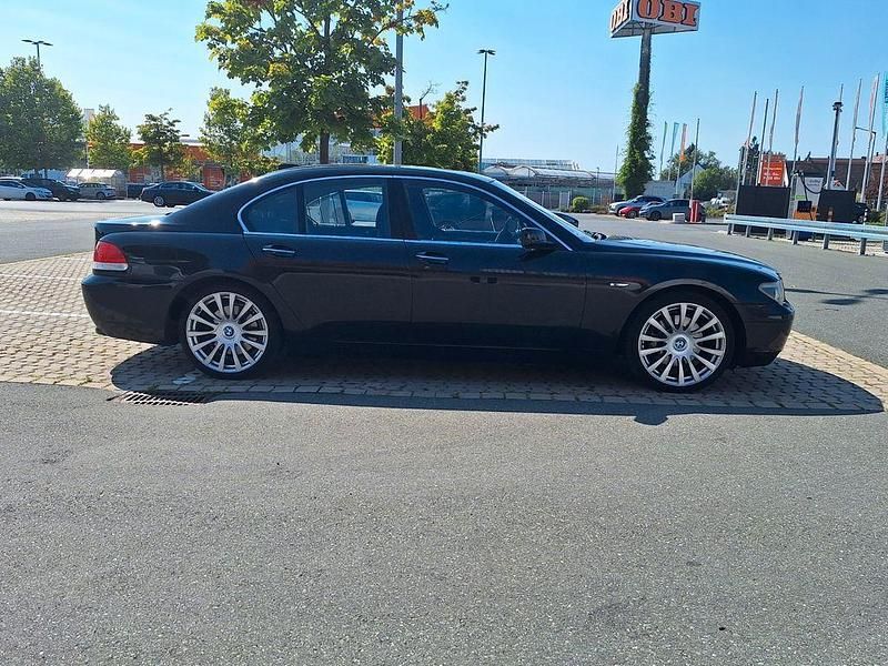 Schwarz Gebraucht 2003 BMW 745 Limousine | 4.750 € (Guter Preis) - Bild 1/4
