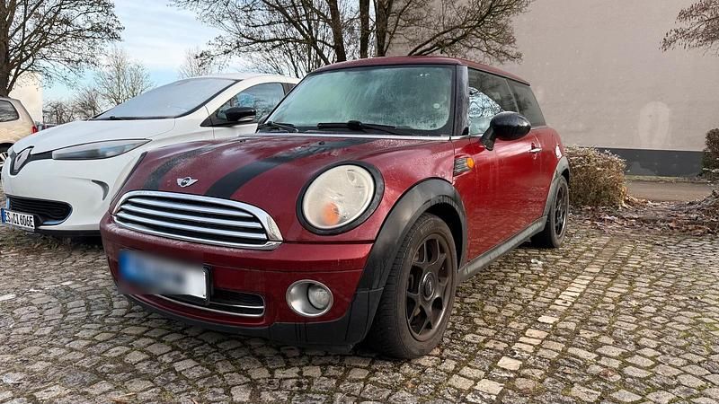 Rot Gebraucht 2007 Mini ONE Kleinwagen | 2.500 € (Guter Preis) - Bild 1/4