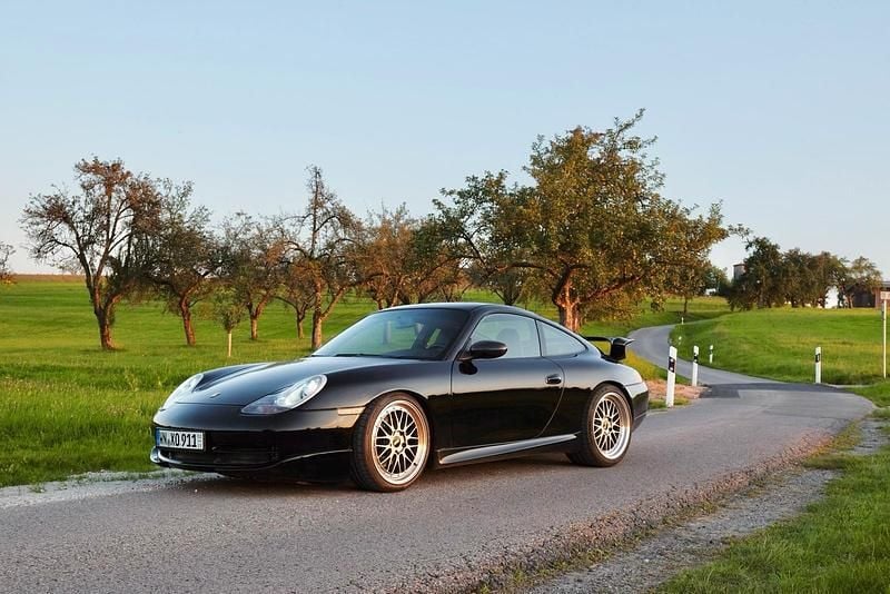 Schwarz Gebraucht 1999 Porsche 911 Carrera Coupé | 42.000 € - Bild 1/4
