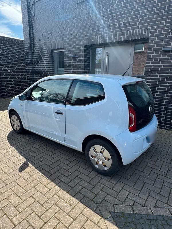 Second-hand VW up! 60 CP (44 kW) 2012 Hatchback