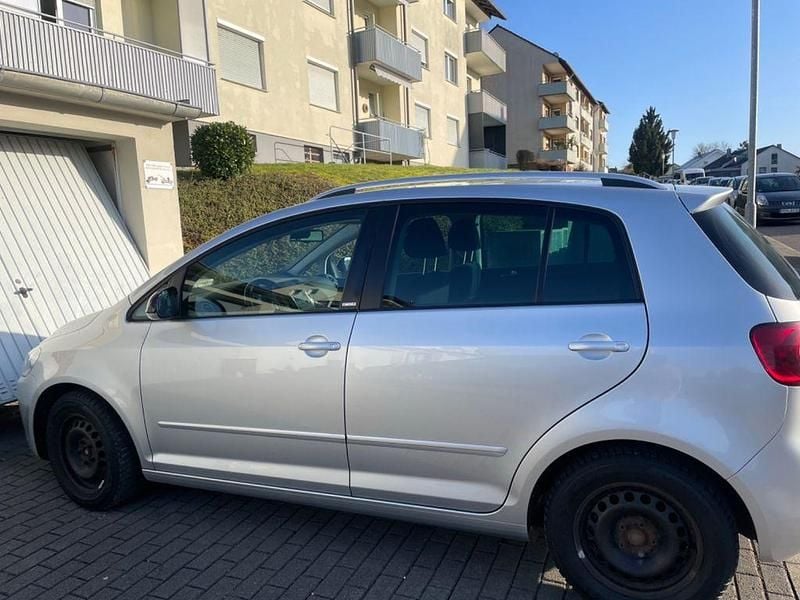 Gebraucht VW Golf Plus Cross Style 140 PS (102 kW) 2011 Silber Van / Kleinbus