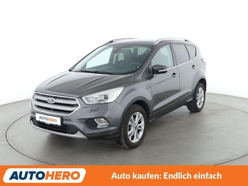 Grau Gebraucht 2017 Ford Kuga Titanium SUV | 13.260 € (Fairer Preis) - Bild 1/3