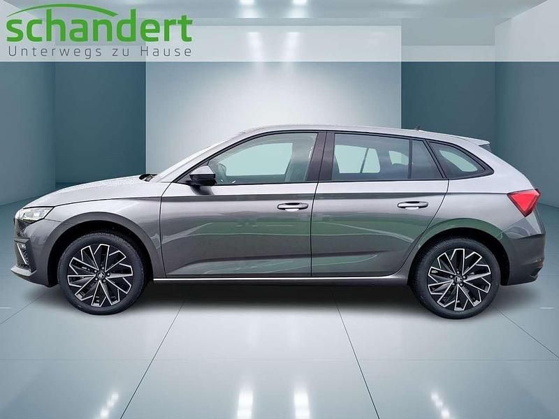 Neu Skoda Scala Selection 116 PS (85 kW) 2025 Graphitegrau metallic Kleinwagen