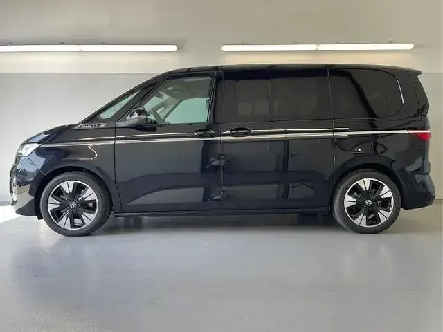 Neu VW Multivan Style 245 PS (180 kW) 2026 Metallic Van / Kleinbus