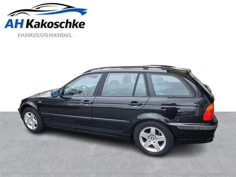 Gebraucht BMW 316 116 PS (85 kW) 2003 Black sapphire metallic Kombi