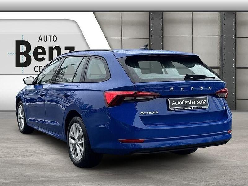Gebraucht Skoda Octavia Ambition 2023 Blau Kombi