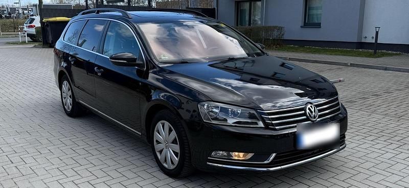 Gebraucht VW Passat 140 PS (102 kW) 2012 Schwarz Kombi