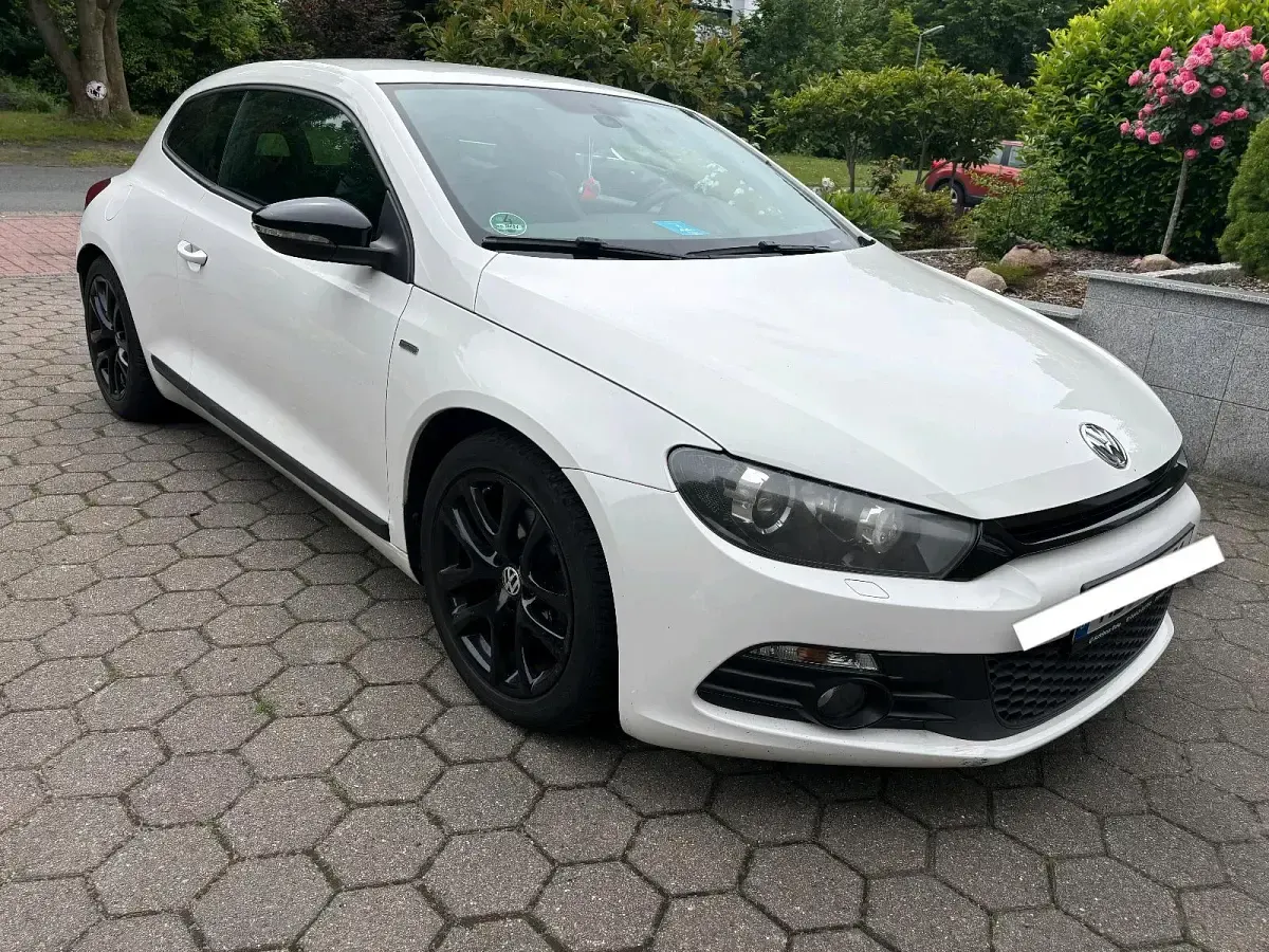 Gebraucht VW Scirocco Match 122 PS (89 kW) 2012 Weiß Coupé