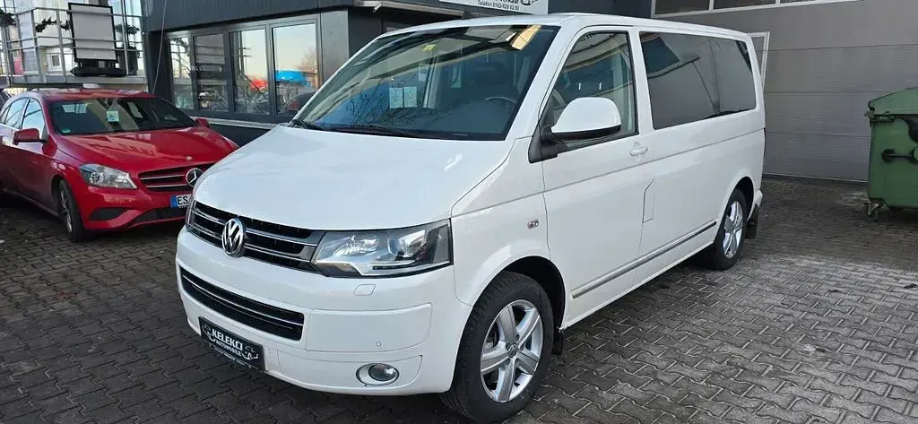 Gebraucht VW Multivan 179 PS (131 kW) 2013 Weiß Van / Kleinbus