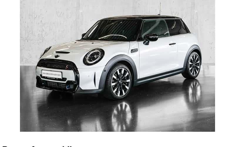 Weiß Gebraucht 2022 Mini Cooper S Clubman Classic Kombi | 27.170 € (Guter Preis) - Bild 1/4