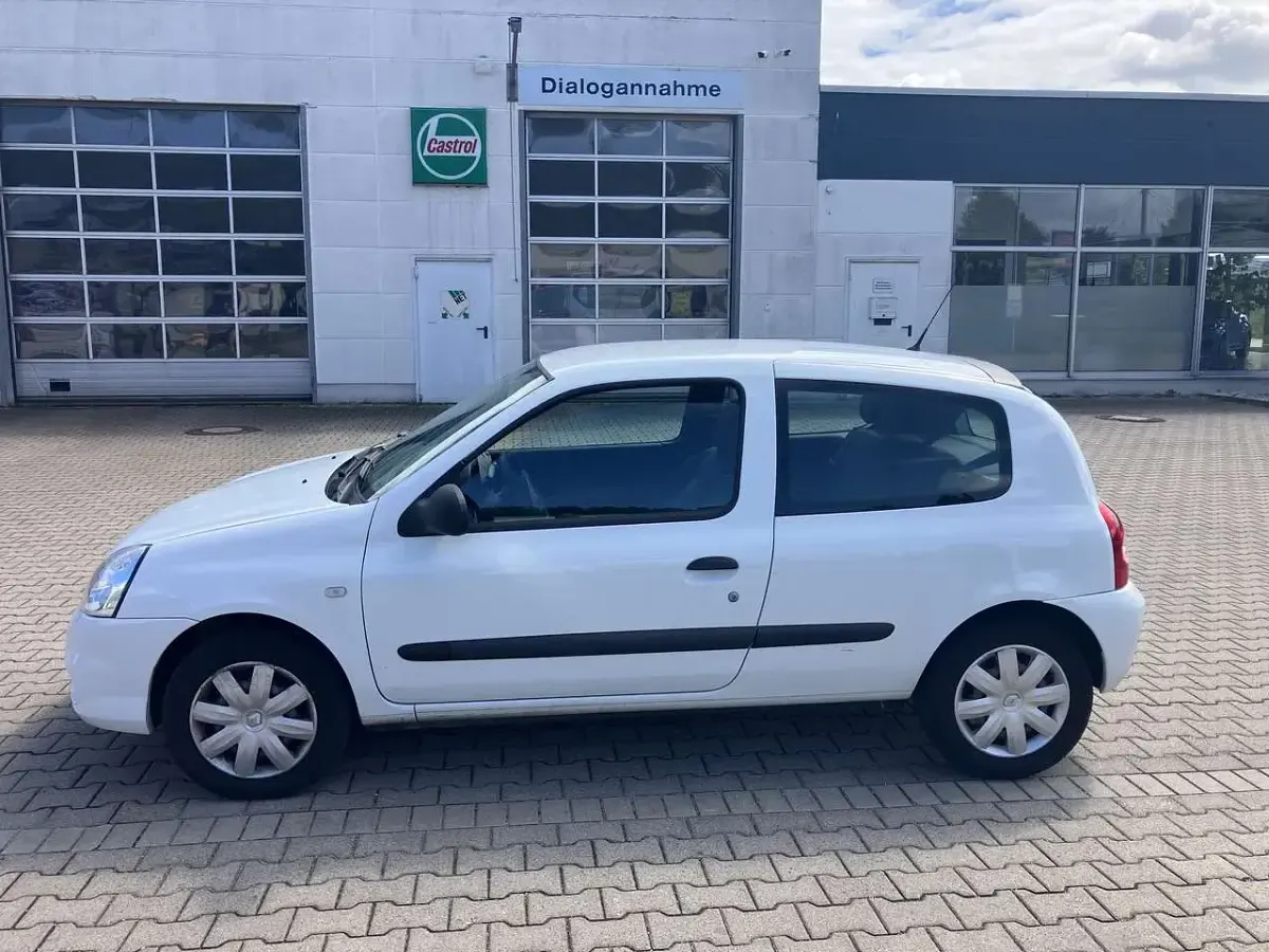 Gebraucht Renault Clio Campus 58 PS (42 kW) 2009 Kleinwagen