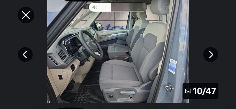 Second-hand VW Multivan 150 CP (110 kW) 2025 Gri Monovolum