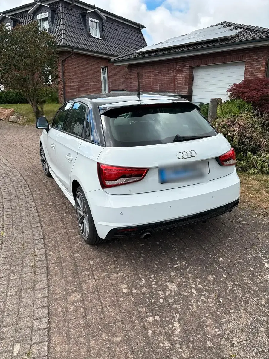 Gebraucht Audi A1 95 PS (69 kW) 2018 Weiß Limousine