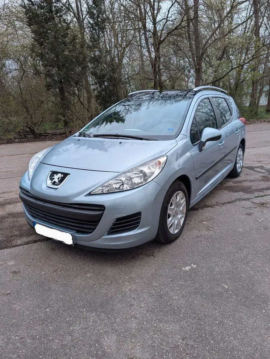 Gebraucht Peugeot 207 Tendance 95 PS (69 kW) 2010 Blau Kombi