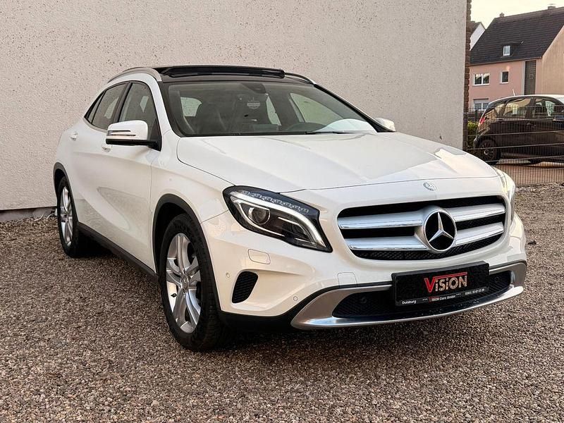 Gebraucht Mercedes GLA200 156 PS (114 kW) 2016 Weiß SUV