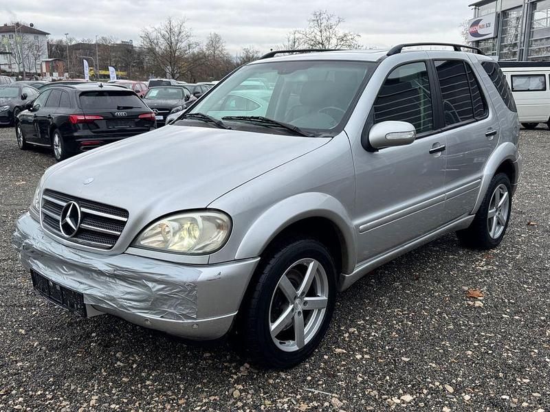 Silber Gebraucht 2002 Mercedes ML400 AMG SUV | 4.990 € (Fairer Preis) - Bild 1/4