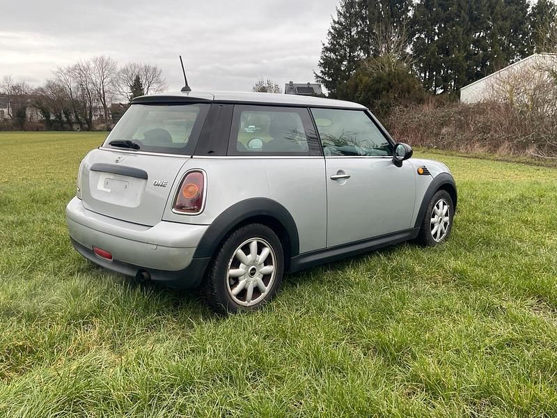 Gebraucht Mini Cooper 95 PS (69 kW) 2008 Silber Kleinwagen
