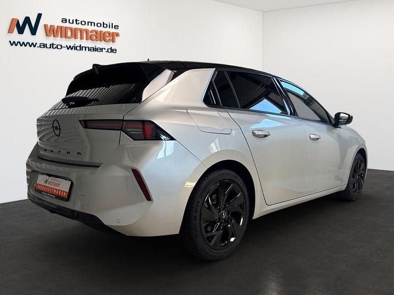 Gebraucht Opel Astra 131 PS (96 kW) 2024 Silber Limousine