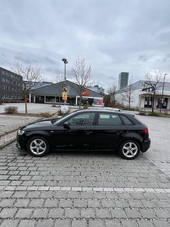 Gebraucht Audi A3 Design 150 PS (110 kW) 2016 Schwarz Limousine