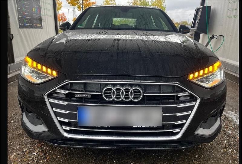 Gebraucht Audi A4 Advanced 190 PS (139 kW) 2020 Schwarz Kombi