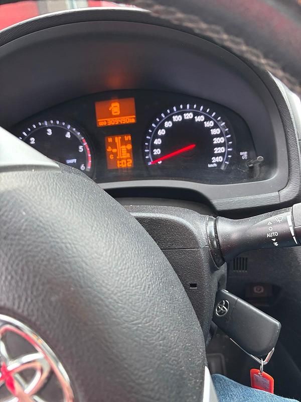 Gebraucht Toyota Avensis 130 PS (95 kW) 2014 Schwarz Kombi