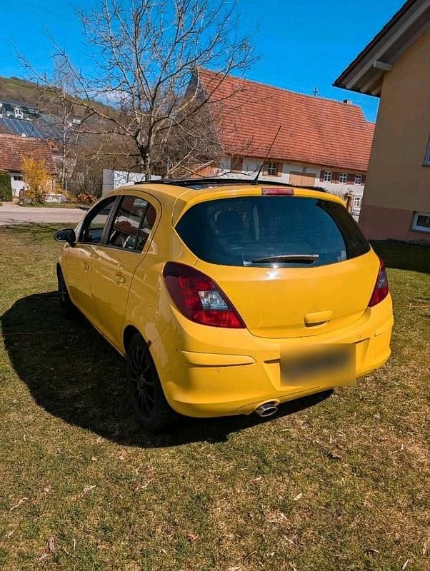 Gebraucht Opel Corsa 101 PS (74 kW) 2010 Gelb Kleinwagen