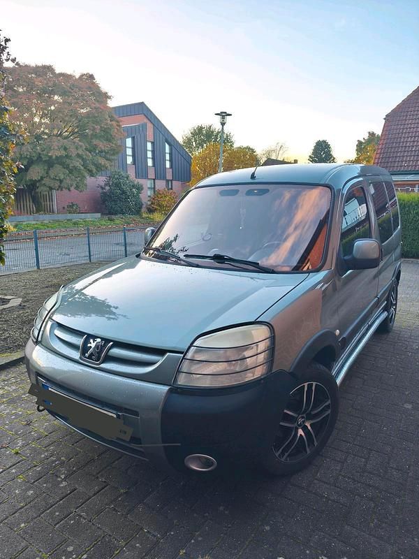 Andere farben Gebraucht 2004 Peugeot Partner Van | 2.700 € (Fairer Preis) - Bild 1/4