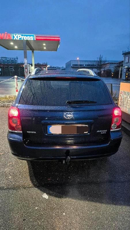 Gebraucht Toyota Avensis 177 PS (130 kW) 2006 Blau Kombi