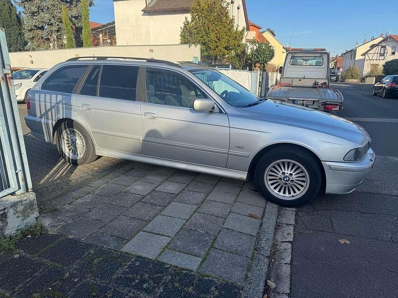 Gebraucht BMW 525 Exclusive 192 PS (141 kW) 2004 Silber Kombi