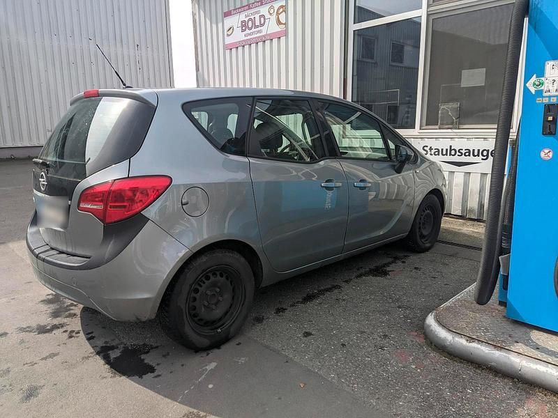 Gebraucht Opel Meriva 114 PS (83 kW) 2011 Grau Van / Kleinbus