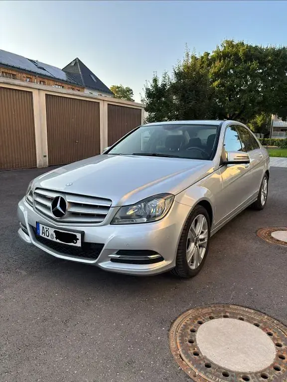 Gebraucht Mercedes C220 Avantgarde 170 PS (125 kW) 2013 Silber Limousine