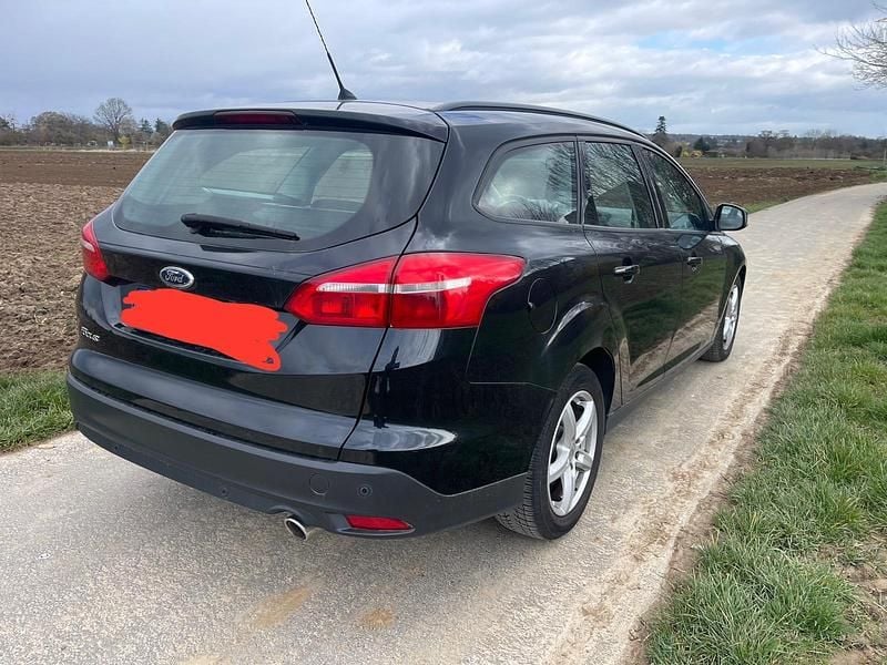 Gebraucht Ford Focus 150 PS (110 kW) 2015 Schwarz Kombi