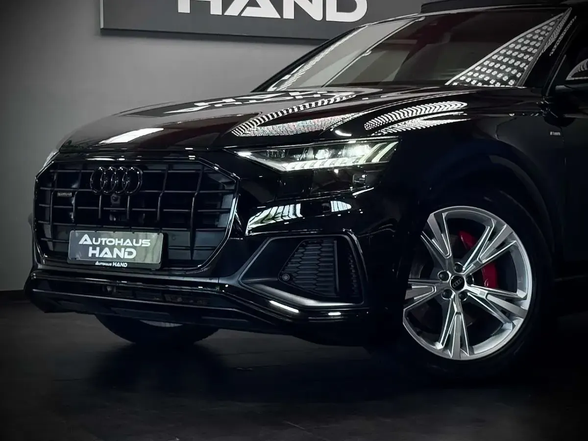 Gebraucht Audi Q8 Competition 286 PS (210 kW) 2023 Schwarz SUV