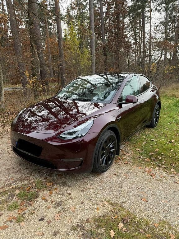Rot Gebraucht 2023 Tesla Model Y Long Range AWD SUV | 35.100 € (Fairer Preis) - Bild 1/4